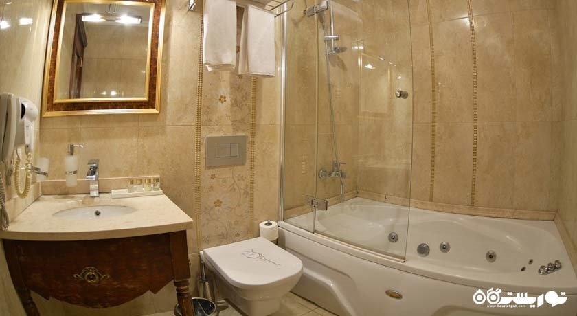 حمام و سرویس بهداشتی اتاق ها