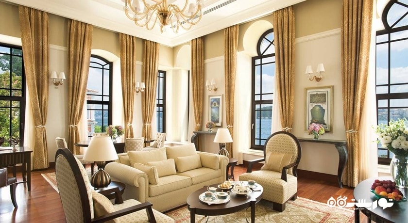 محوطه نشیمن سوئیت دو خوابه