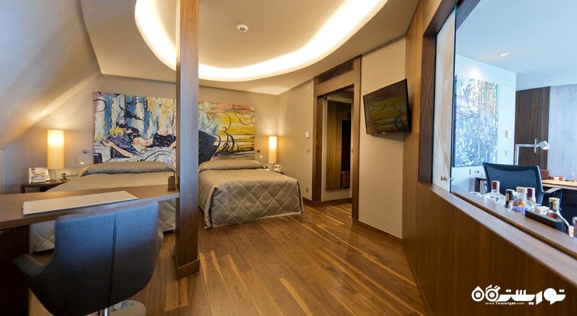 نمایی از تخت های سوئیت رویال