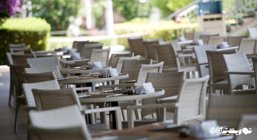 نمای کلی رستوران فود کورت