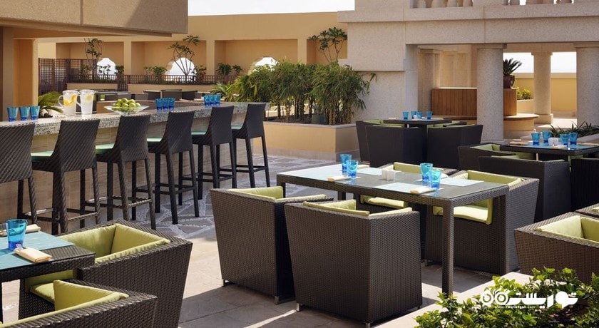 محوطه نشیمن در فضای باز