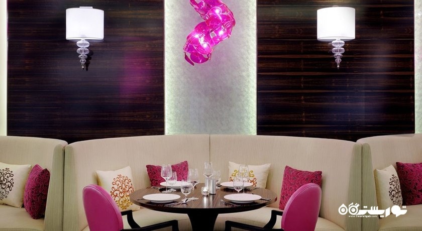 نمای رستوران ایتالیایی مرلتو