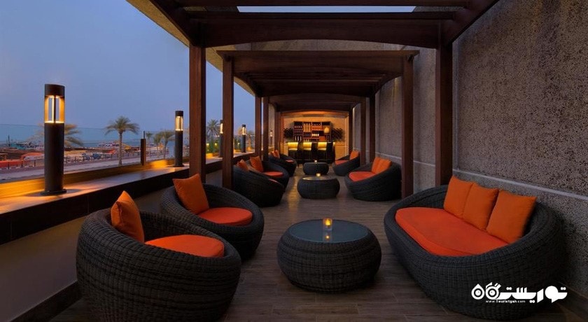 محوطه نشیمن تراس هتل
