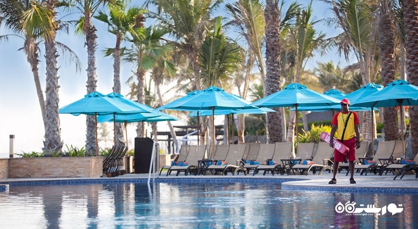 استخر روباز هتل جی ال پالم تری کورت