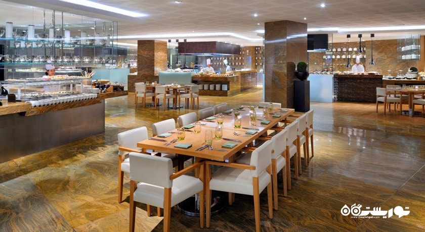 رستوران بین المللی کیچن سیکس