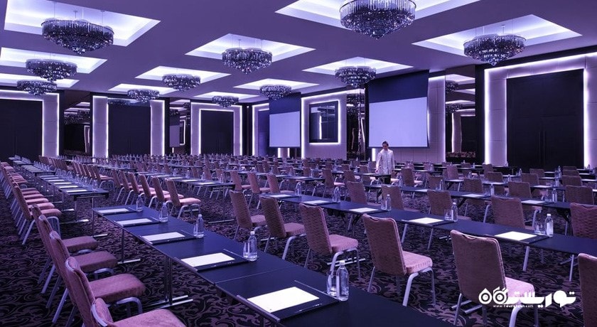 سالن برگزاری همایش و جلسات
