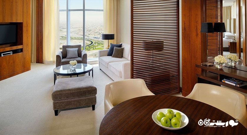 محوطه نشیمن سوئیت اگزکیوتیو