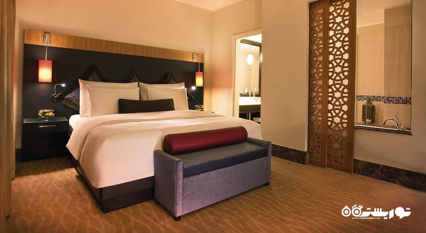 نمای تخت بزرگ سوئیت رویال
