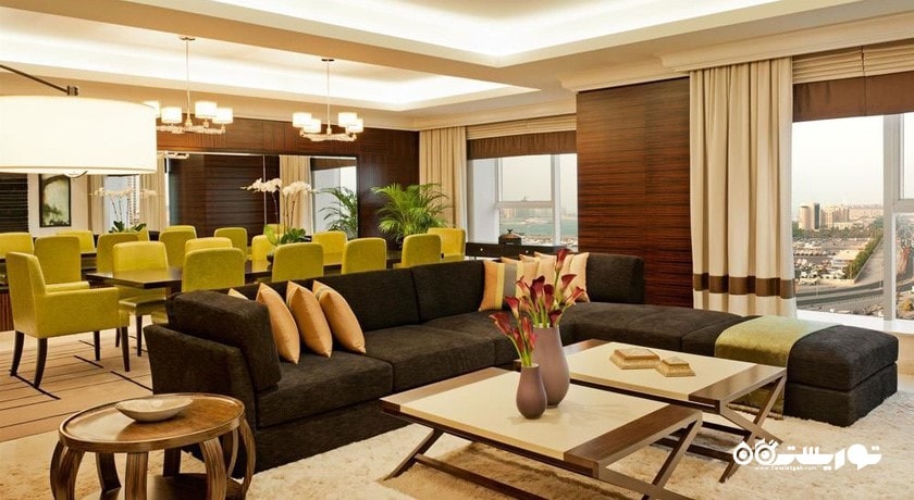 محوطه نشیمن سوئیت رویال