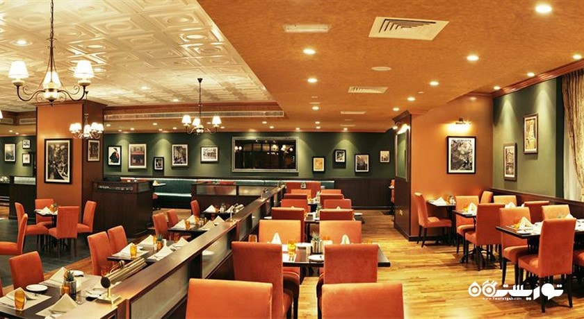 نمای رستوران بین المللی ل مترو