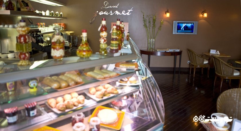 نمایی از رستوران دوسیت گرومی