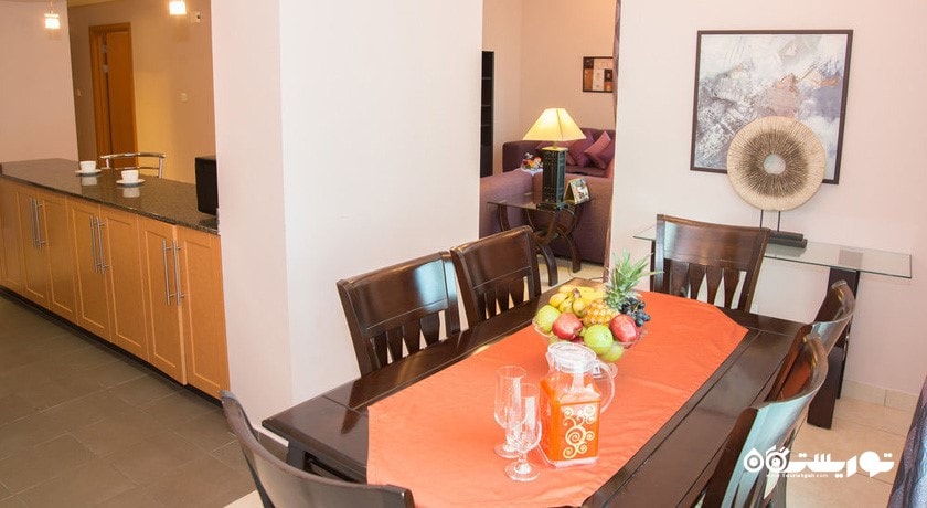 میز غذاخوری آپارتمان دوخوابه