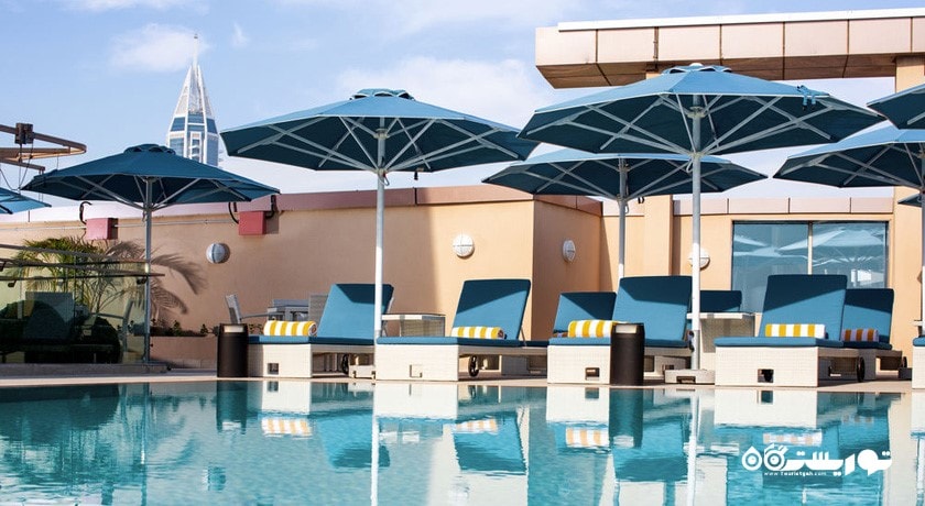 استخر روباز هتل پولمن جمیرا لیک تاورز 
