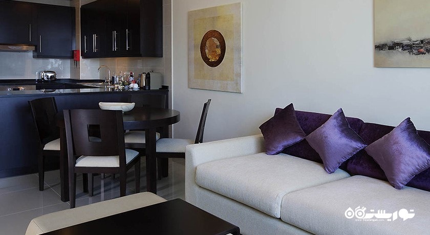 محوطه نشیمن سوئیت اگزکیوتیو