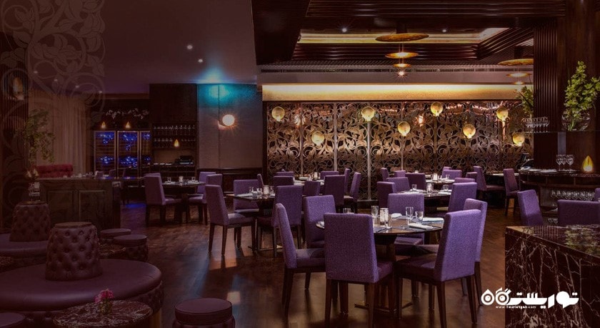 نمای رستوران هندی جنون