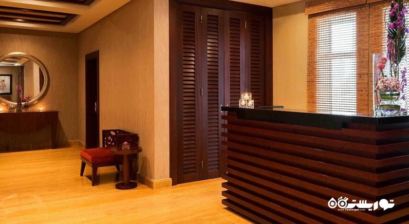 میز پذیرش مرکز سلامتی و اسپا