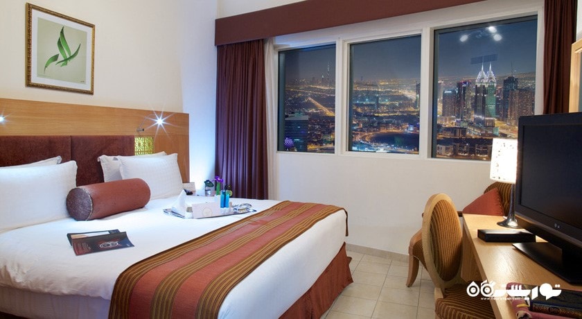 نمای تخت بزرگ سوئیت دوخوابه