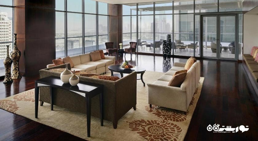 محوطه نشیمن سوئیت رویال