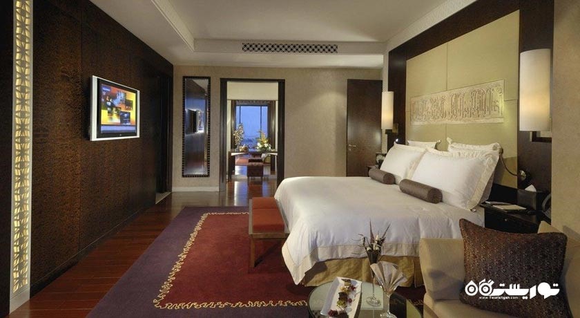  تخت بزرگ سوئیت دیپلماتیک