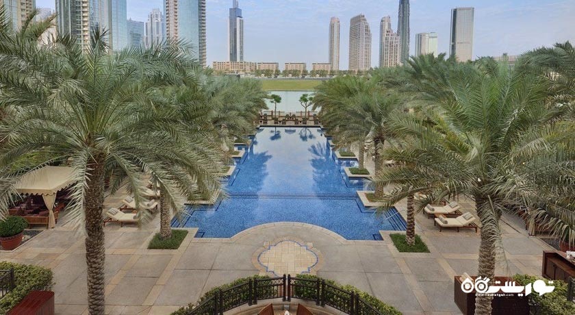 استخر روباز هتل دِ پلس دان تان دبی