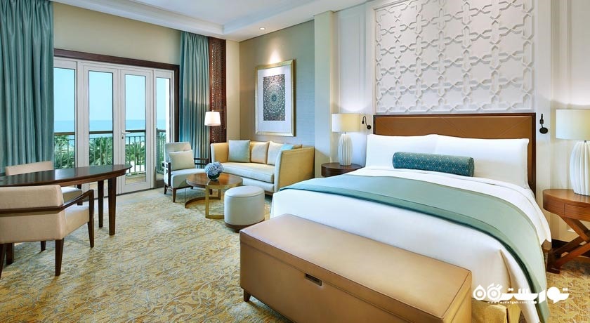 نمای تخت بزرگ اتاق اوشن دلوکس