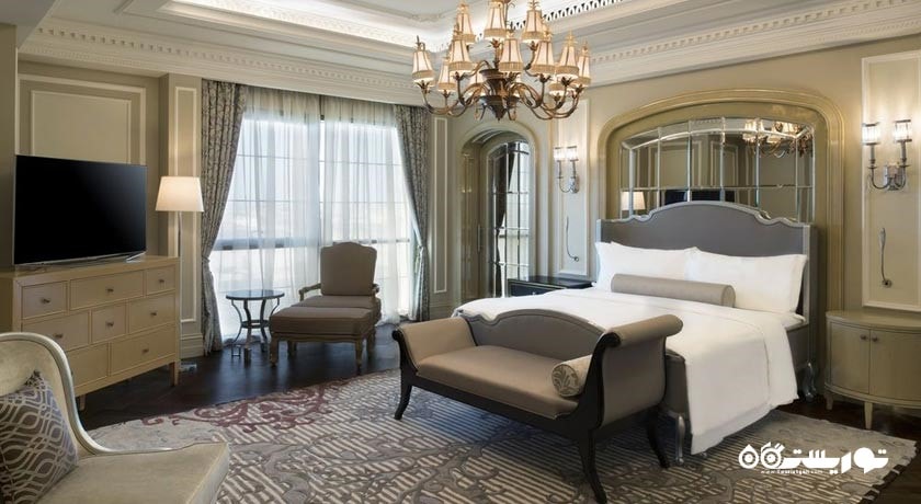 نمای تخت بزرگ سوئیت رویال