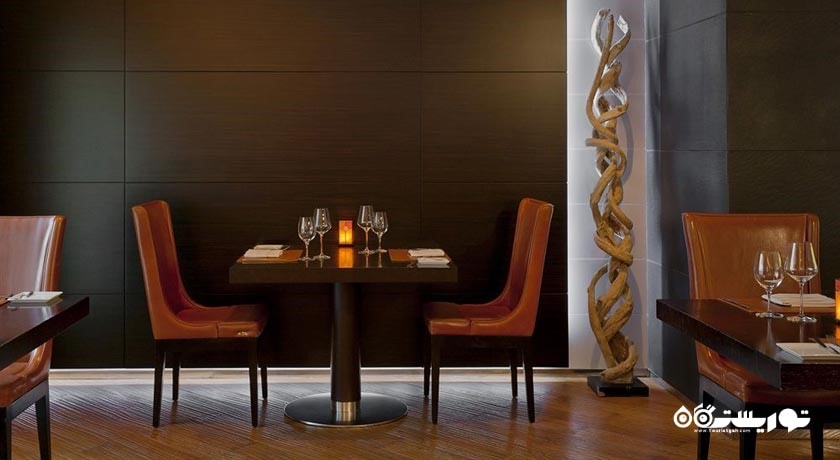 نمای رستوران هانترز روم اند گریل