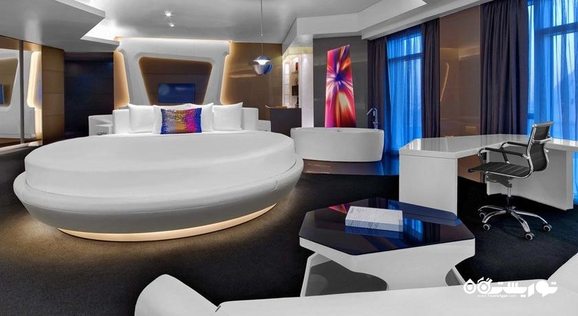 نمای تخت بزرگ سوئیت فنتستیک