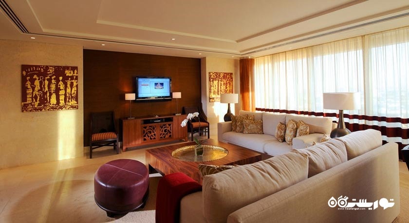 محوطه نشیمن سوئیت دیپلماتیک