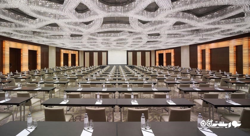 سالن برگزاری همایش و جلسات