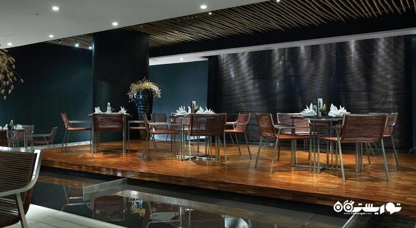 نمای رستوران ژاپنی استیل واترز