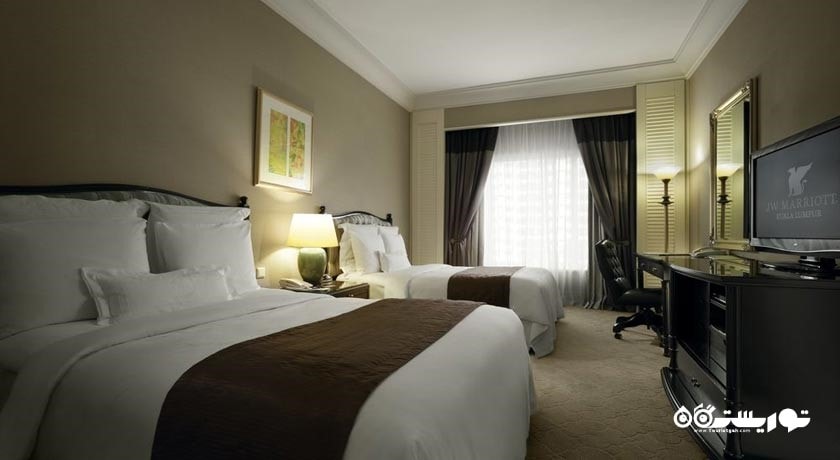 نمای تخت بزرگ اتاق دلوکس