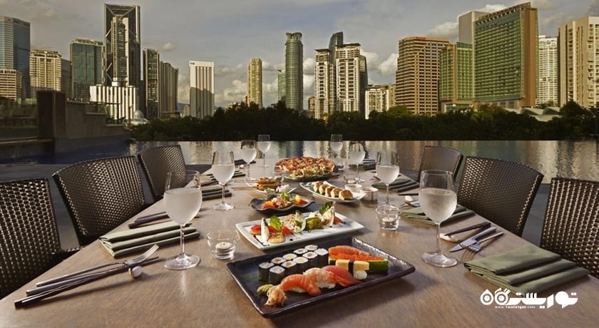 چشم انداز بار و رستوران آکوا