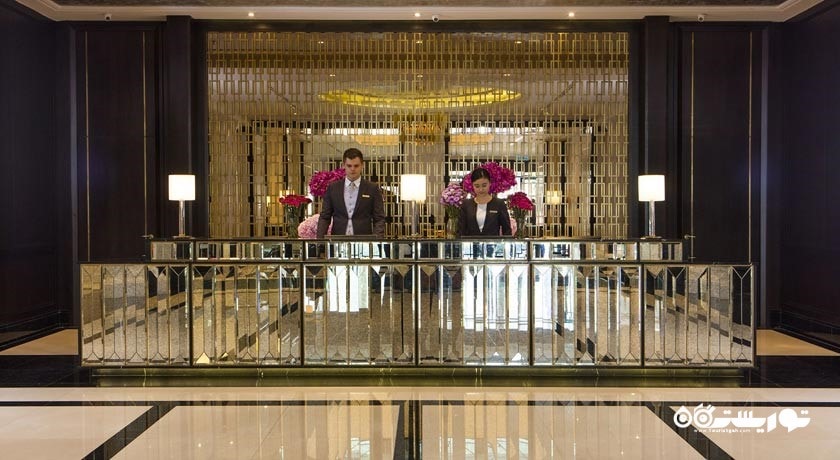 میز پذیرش هتل ریتز کارلتون کوالالامپور