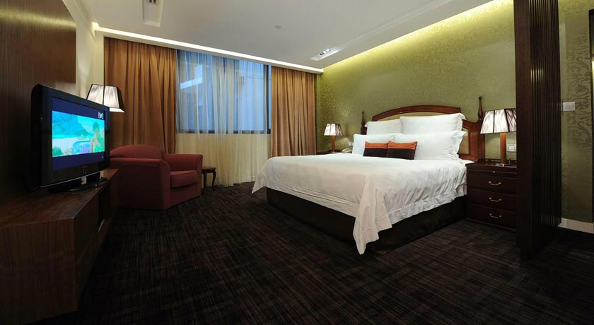 نمای تخت بزرگ سوئیت کلاسیک