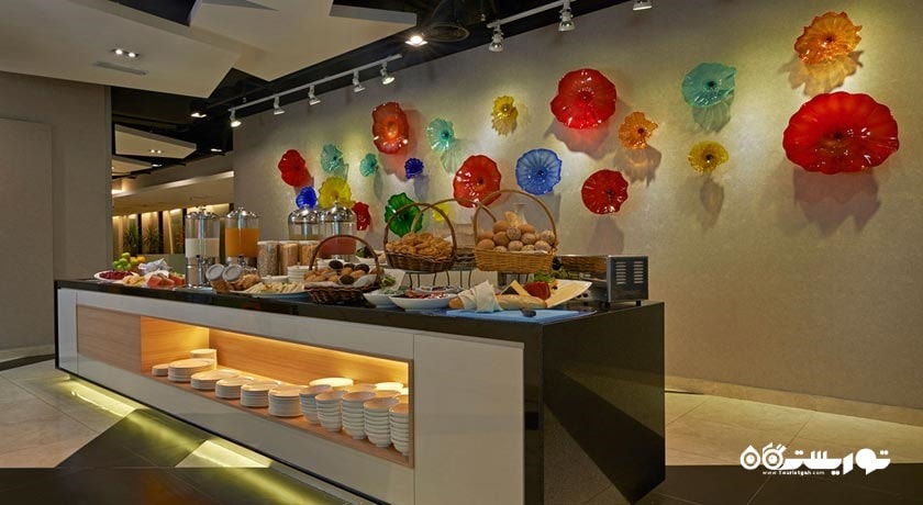 نمای بوفه رستوران بین المللی سوآچز