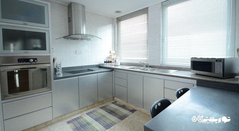 آشپزخانه آپارتمان پرمیر دوخوابه