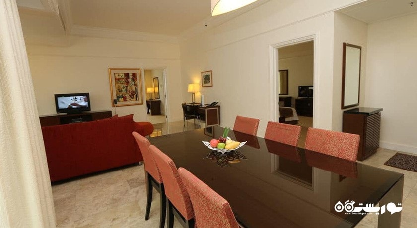 میز غذاخوری آپارتمان دلوکس دوخوابه