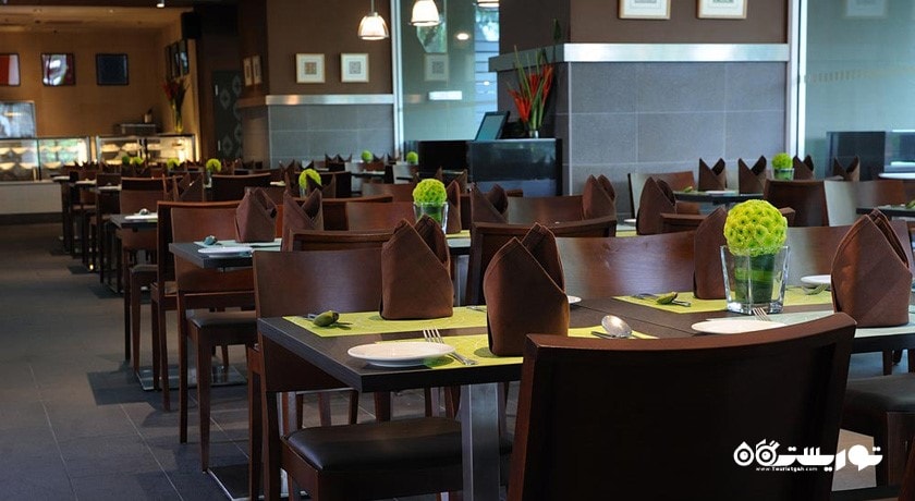 نمای رستوران بین المللی تن بینجای