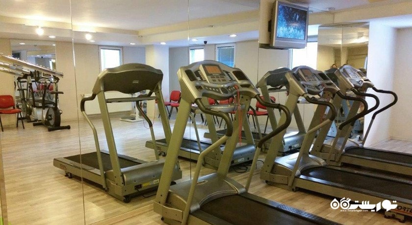 نمای سالن ورزشی هتل آدلا