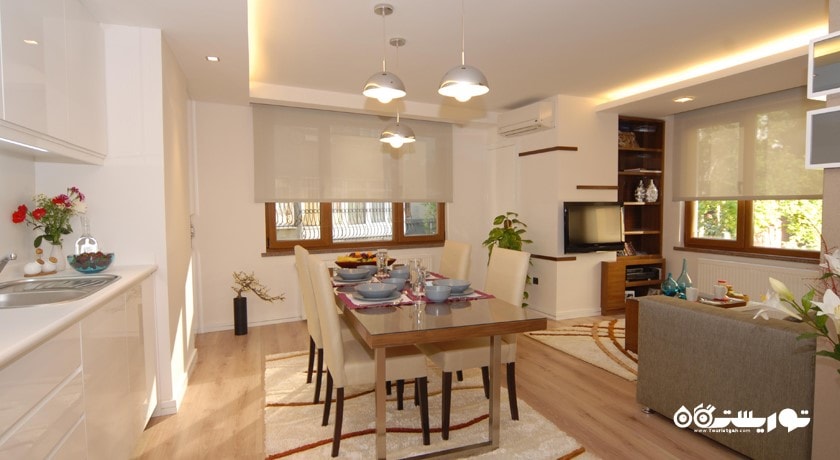 میز غذاخوری آپارتمان دوخوابه