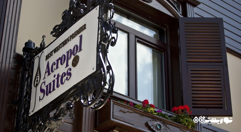 تابلوی ورودی  هتل جی ال کی آکروپل پرمییر سوئیتز