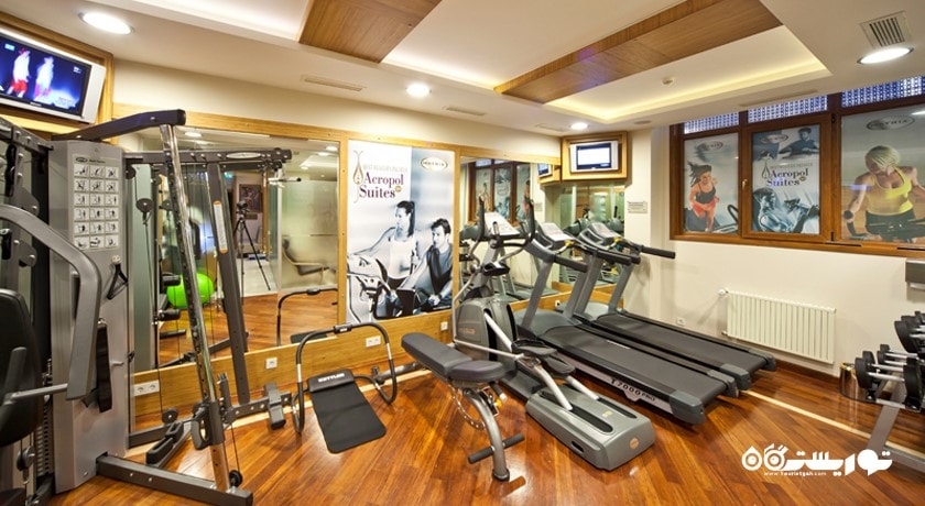 سالن ورزشی  هتل جی ال کی آکروپل پرمییر سوئیتز