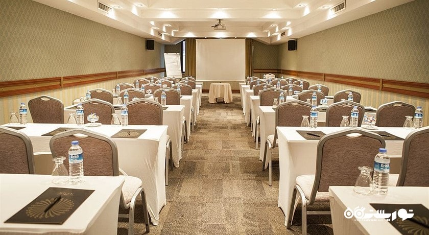 اتاق برگزاری جلسات در هتل