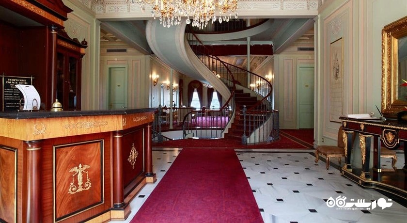 میز پذیرش هتل بسفروس پلس