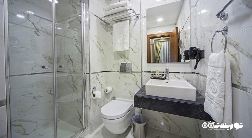 حمام و سرویس بهداشتی اتاق ها