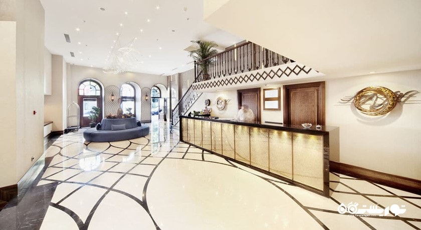 میز پذیرش هتل گرند د پرا