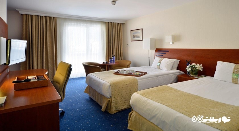 تخت های توئین اتاق معلولین