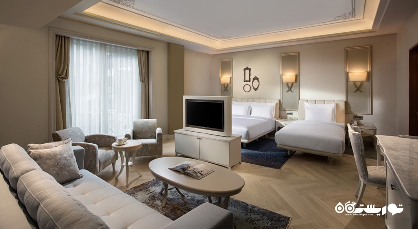 سوئیت فمیلی هتل لازونی