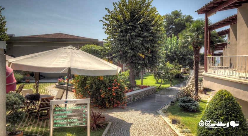 فضای سبز هتل پارک 156